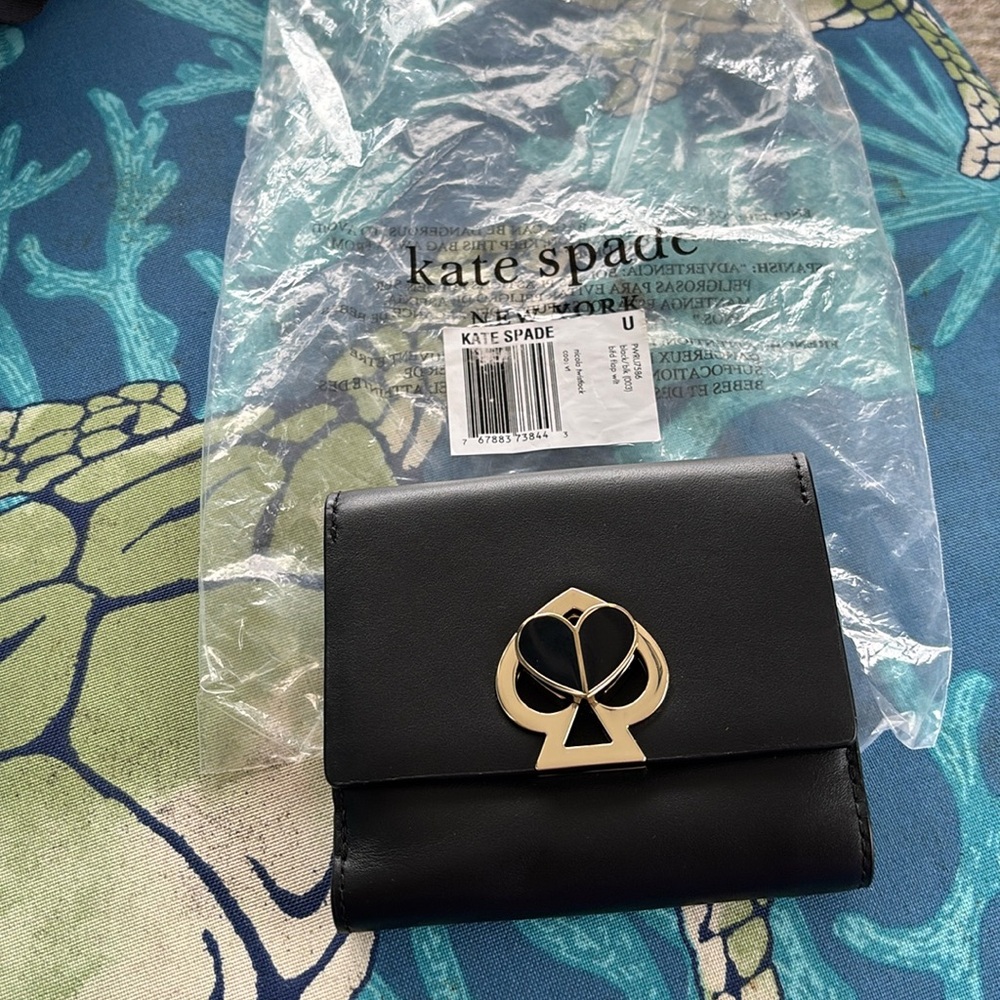 Kate spade wallet…new